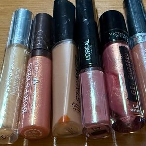 Lot of 10 Various Lip Makeup - Almay NYC Neutrogena L’Oreal Burts Bees Rimmel VS